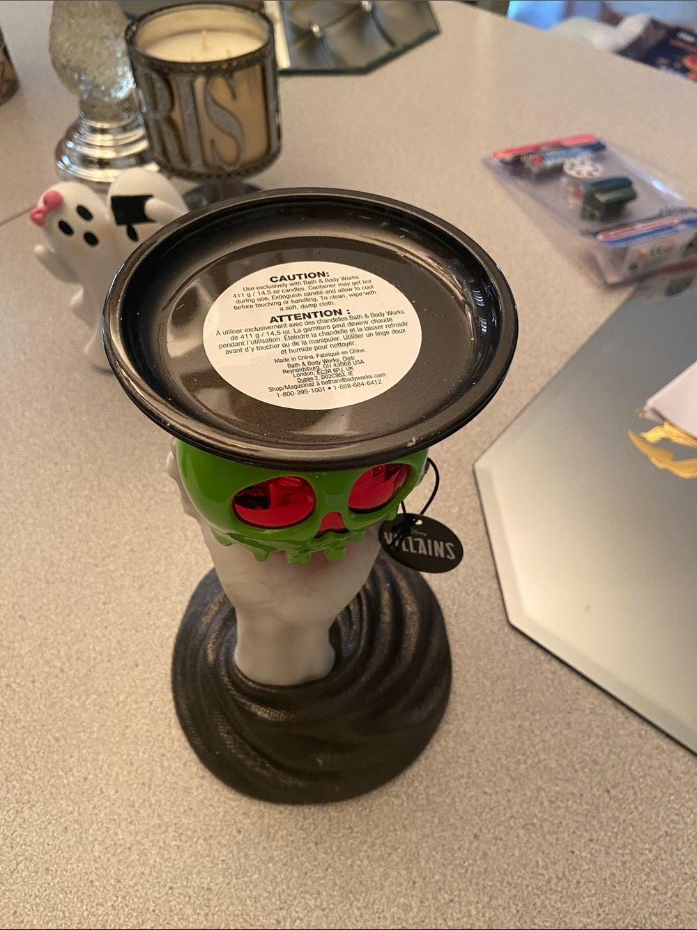 Bath & Body Works Green and Red Skull Candle Holder - Picture 3 of 4
